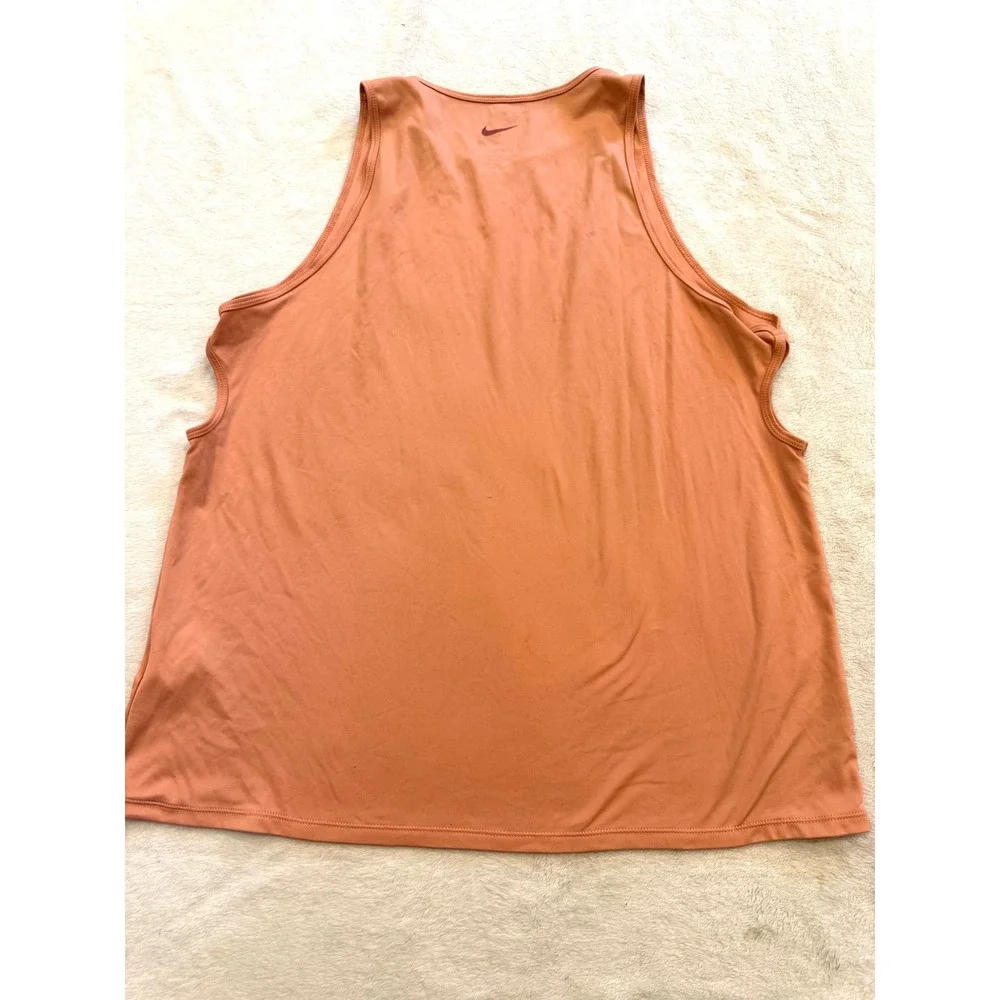 Nike Yoga Dri-FIT Tank Top Womens Large Coral Peach Sleeveless Athletic Shirt